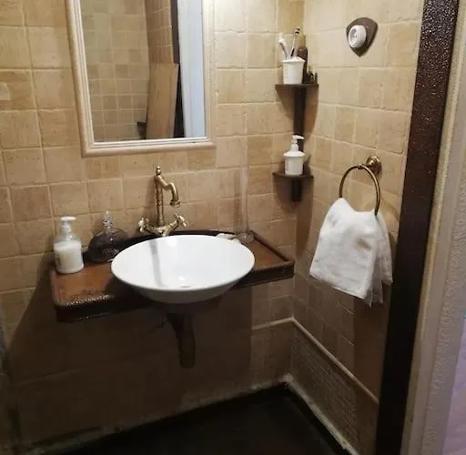 Casa Con Amplio Jardin En * Pechon