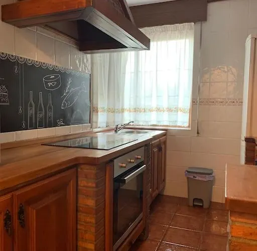 Casa Con Amplio Jardin En