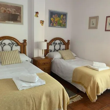 Vakantiehuis Casa Con Amplio Jardin En *