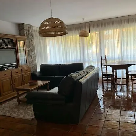 Casa Con Amplio Jardin En Vakantiehuis Pechón