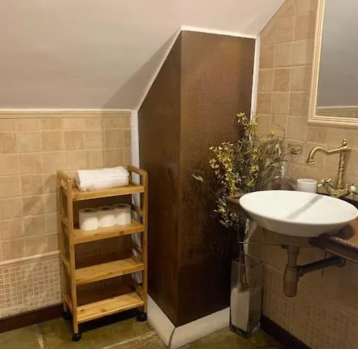 Casa Con Amplio Jardin En Semesterbostad